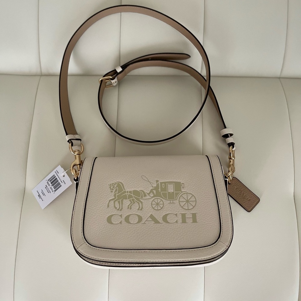 🔥LOWERED PRICE FOR SALE🔥COACH Saddle Bag With Horse And Carriage crossbody bag
